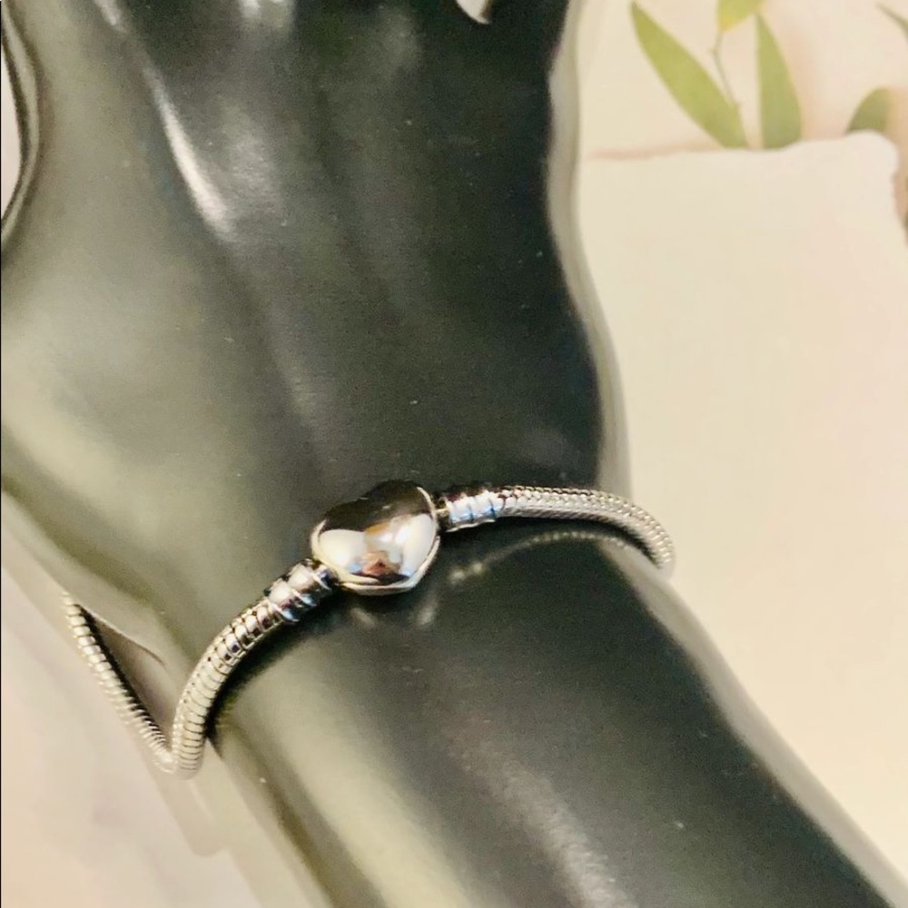 European Heart Clasp Charm Bracelet